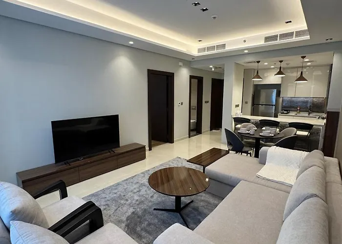 Luxury 1-Br In Business Bay