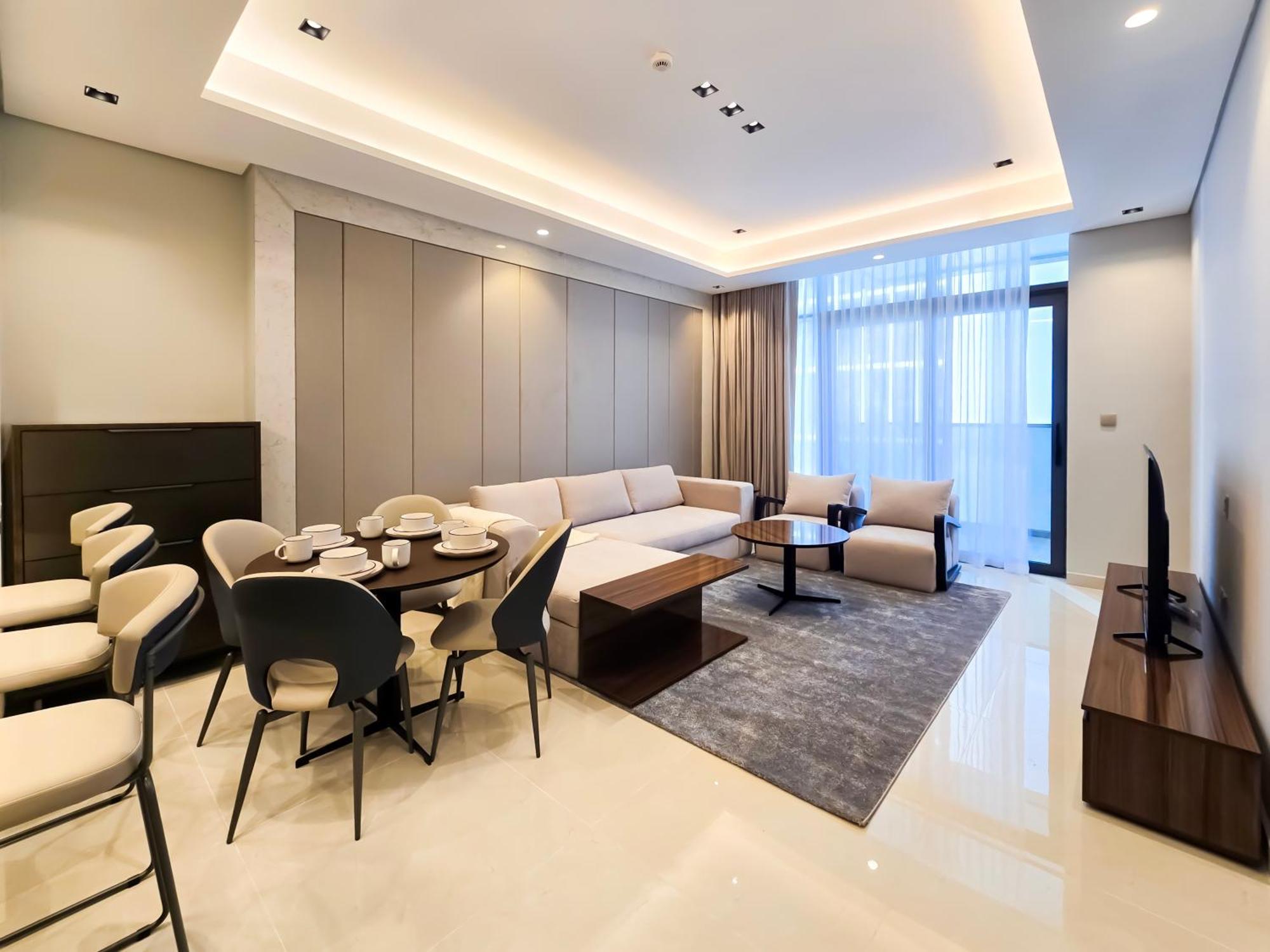 Luxury 1-br In Business Bay *