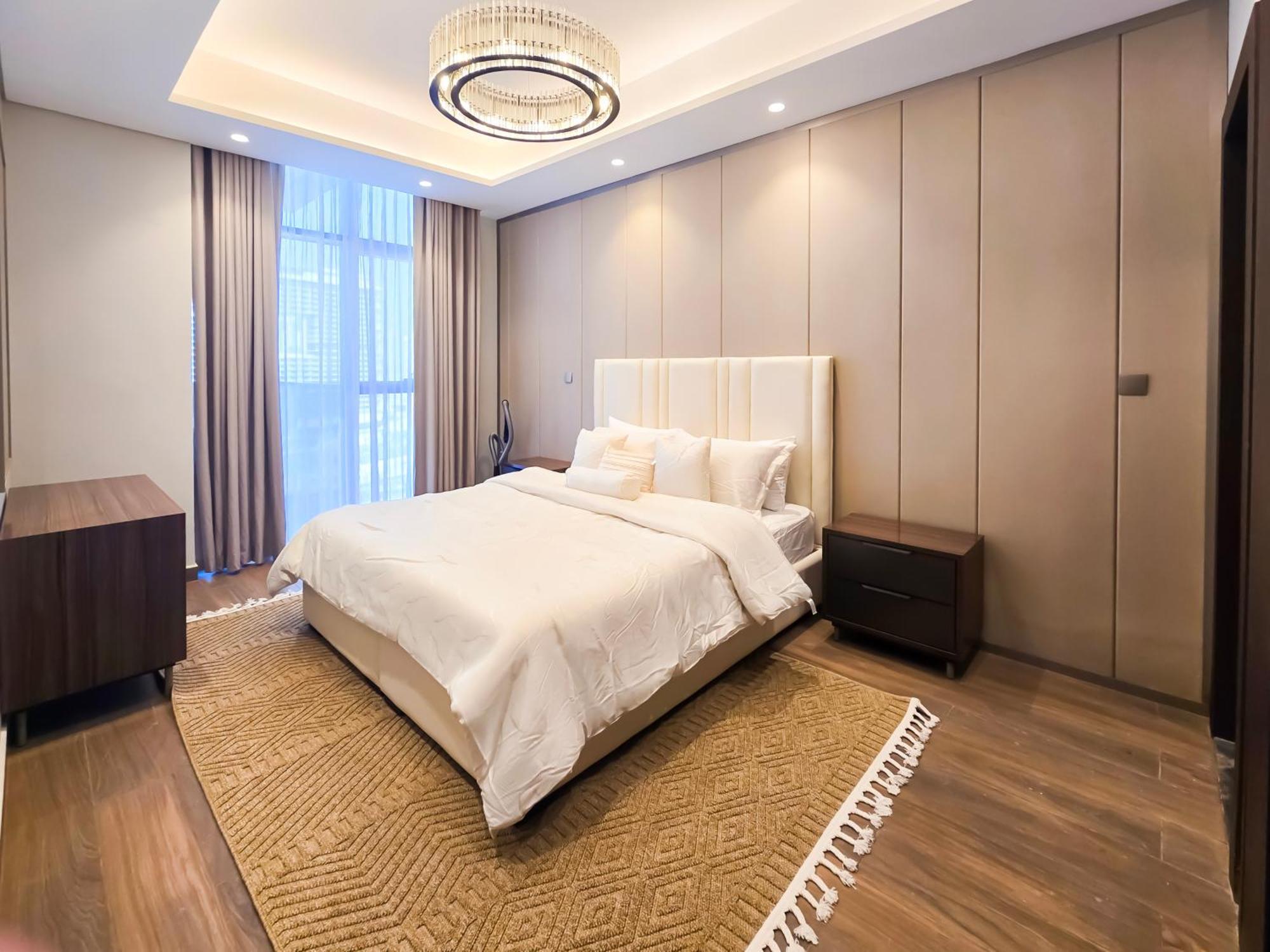 Luxury 1-br In Business Bay * Dubai